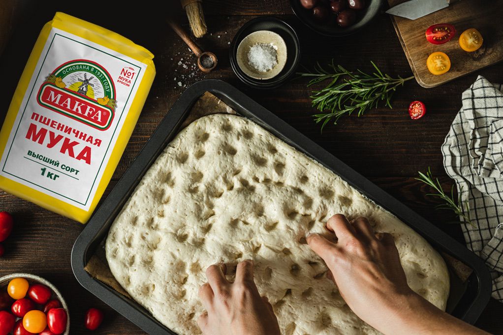 Как приготовить пышную фокаччу на противне в духовке простой рецепт | MAKFA
