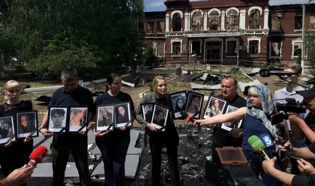 Киев не унимается в ЛНР: символ России — Богоматерь, Украины — мертвая панночка