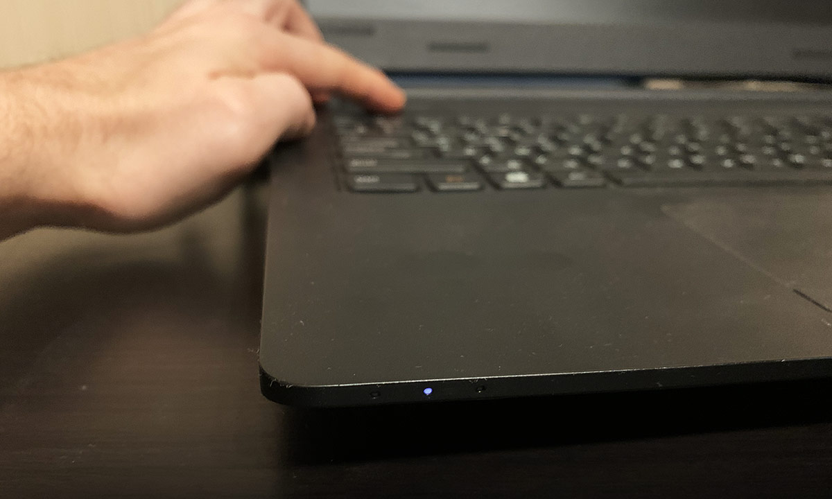 Ноутбук Lenovo не работает клавиатура и тачпад. Найден шаманский способ решения проблемы